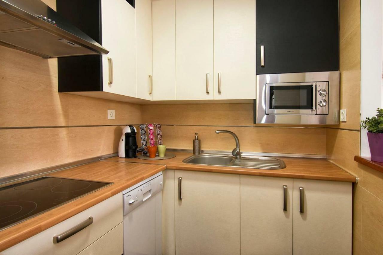 Apartamento Forum-Ciencias Con Piscina, Gym & Parking Granada Eksteriør billede