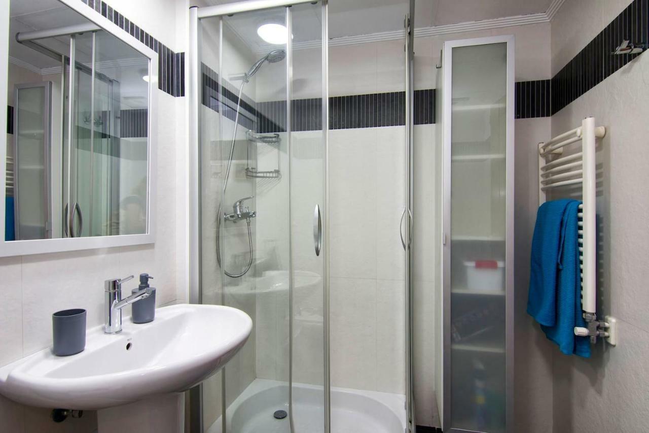 Apartamento Forum-Ciencias Con Piscina, Gym & Parking Granada Eksteriør billede