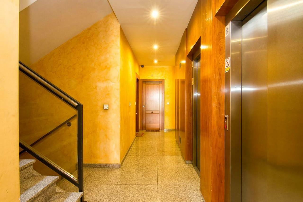 Apartamento Forum-Ciencias Con Piscina, Gym & Parking Granada Eksteriør billede