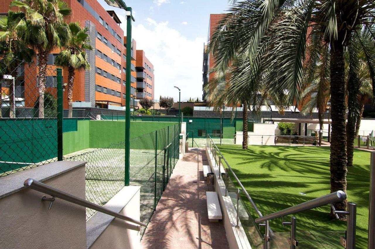 Apartamento Forum-Ciencias Con Piscina, Gym & Parking Granada Eksteriør billede