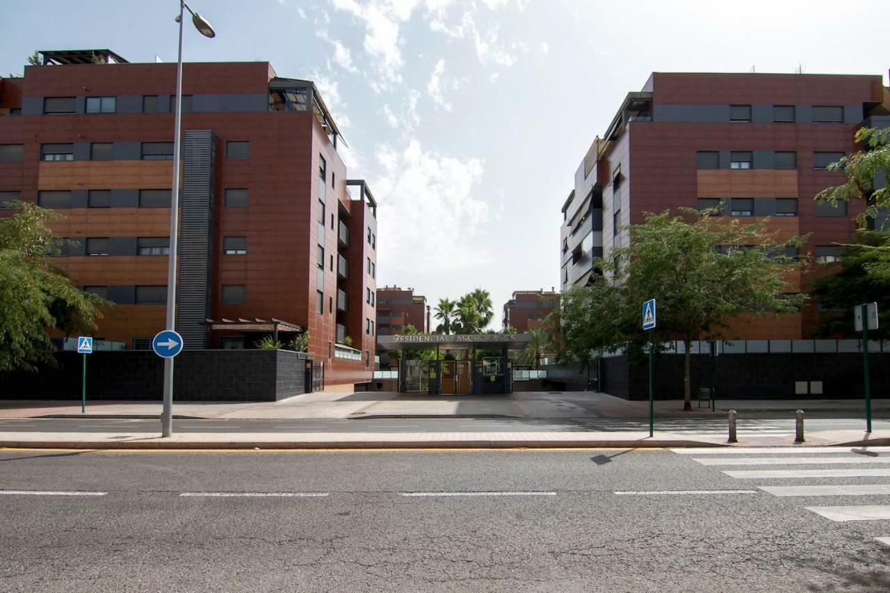 Apartamento Forum-Ciencias Con Piscina, Gym & Parking Granada Eksteriør billede
