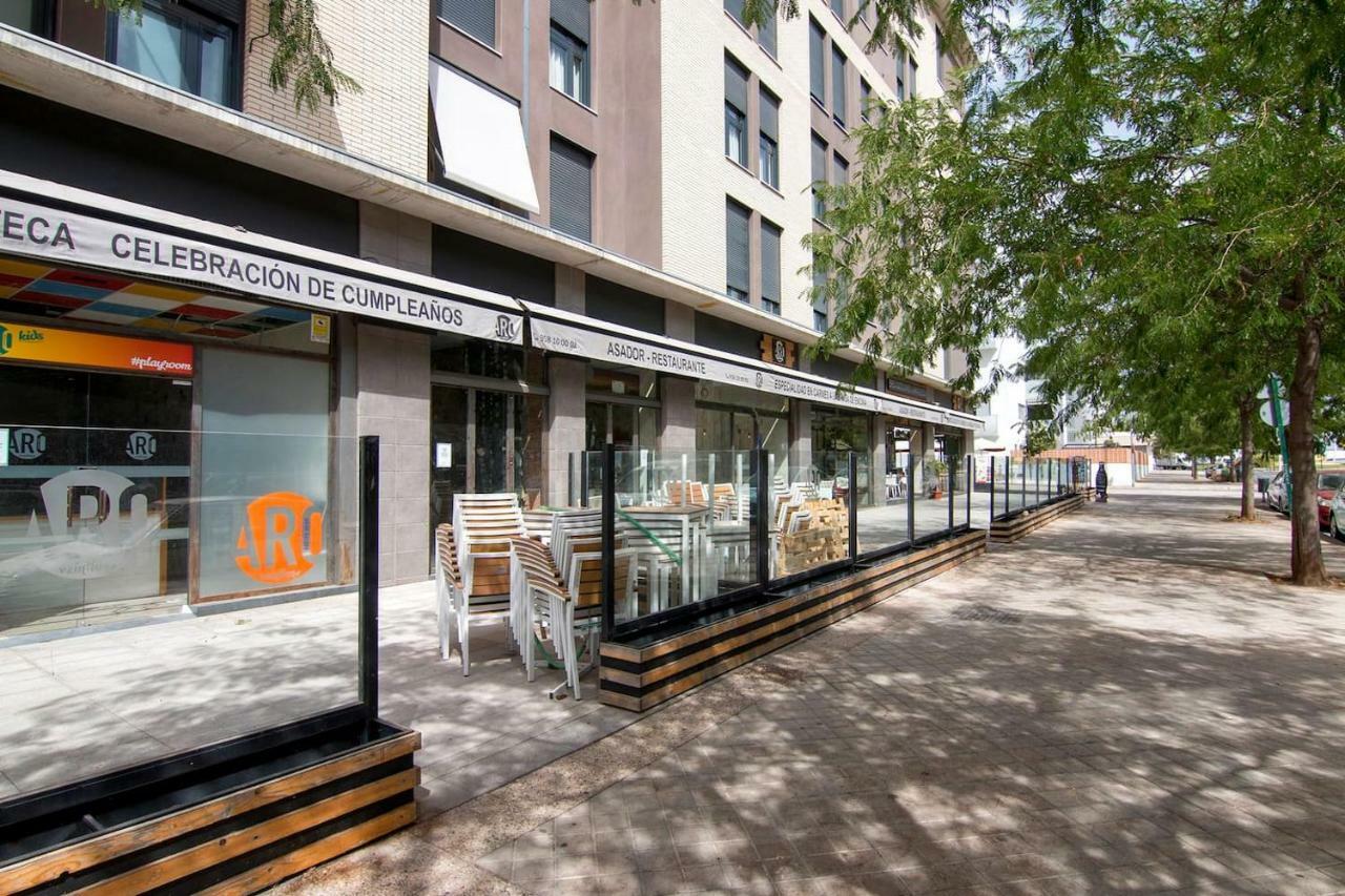 Apartamento Forum-Ciencias Con Piscina, Gym & Parking Granada Eksteriør billede