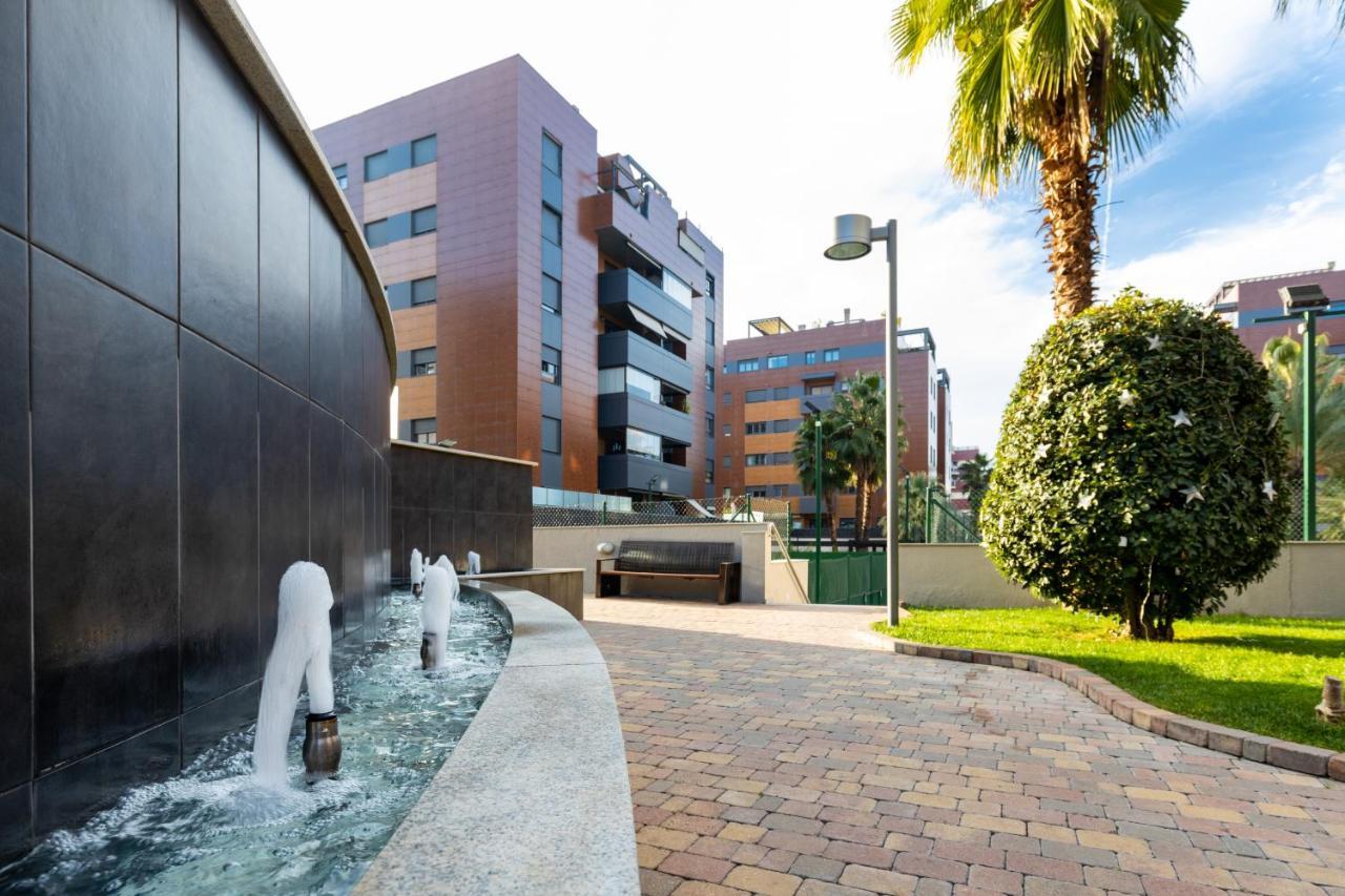 Apartamento Forum-Ciencias Con Piscina, Gym & Parking Granada Eksteriør billede