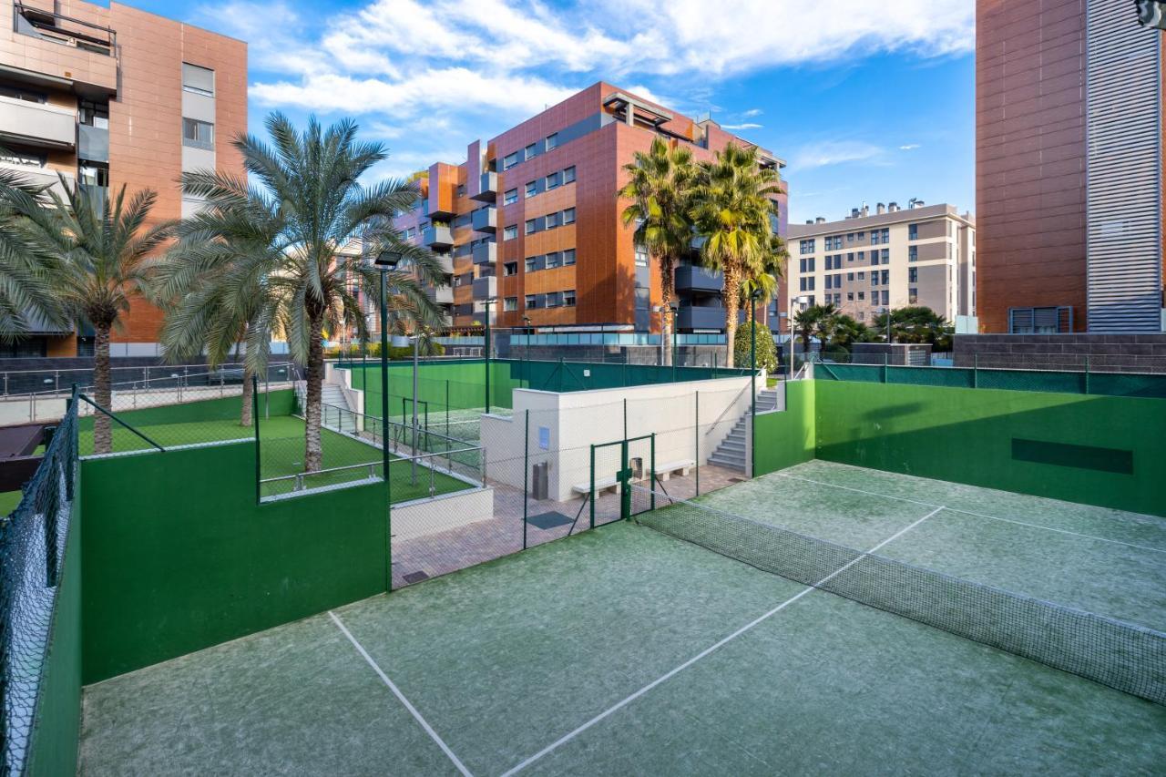 Apartamento Forum-Ciencias Con Piscina, Gym & Parking Granada Eksteriør billede